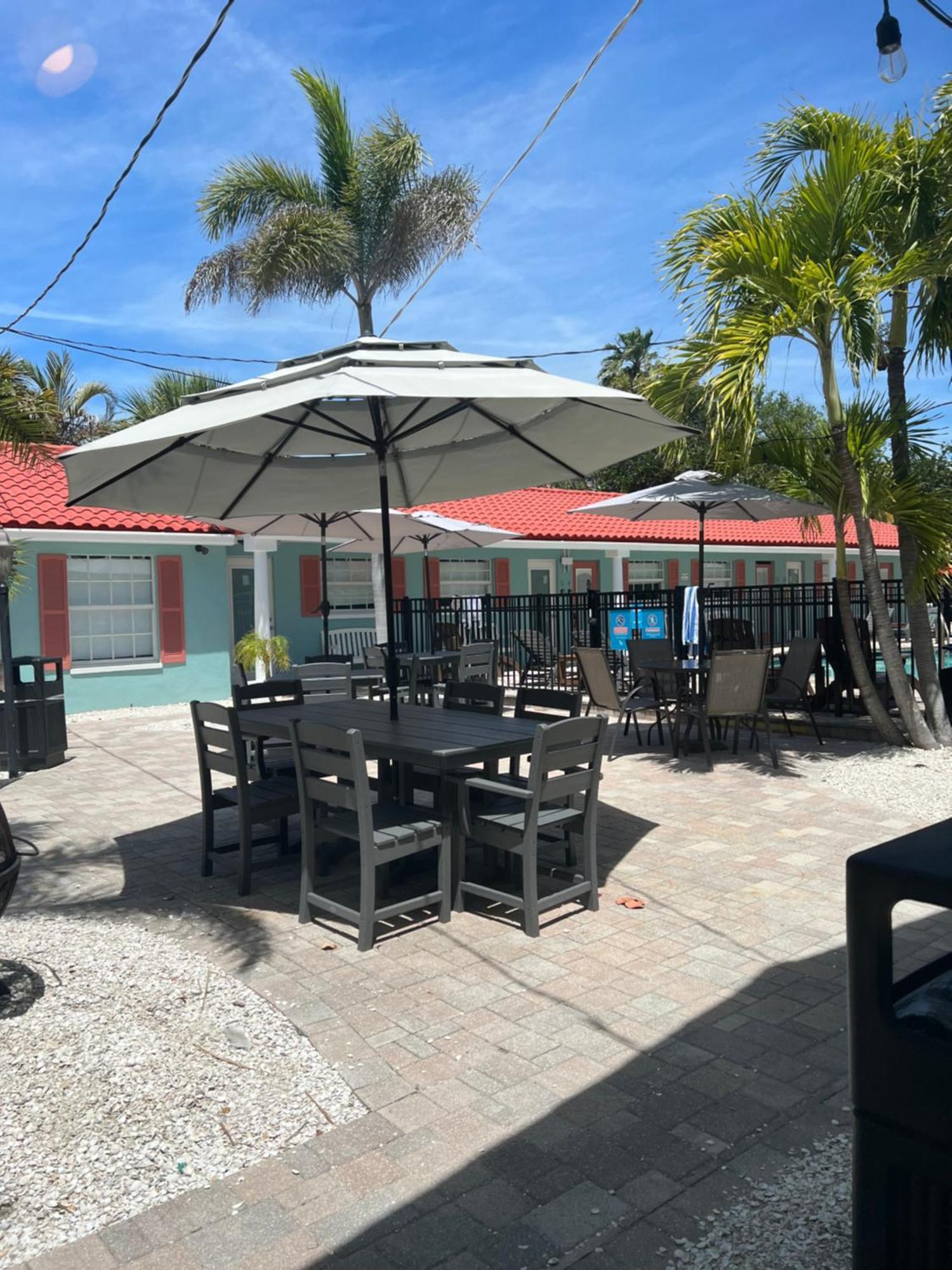 Blue Waters Treasure Island酒店 外观 照片